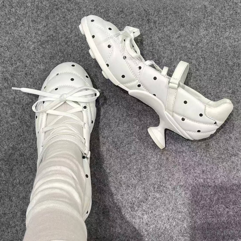 Buty damskie Mary Jane z okrąg – Circle Hook Set recenzja i cena
